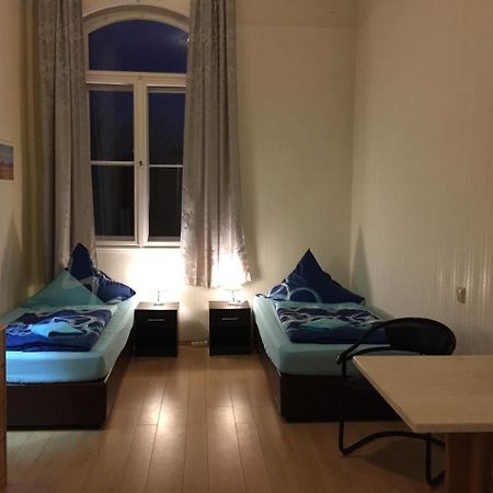 Zimmerfrei-Dresden Mit Bad-Minikuche Self Check In 24-7 Exteriör bild